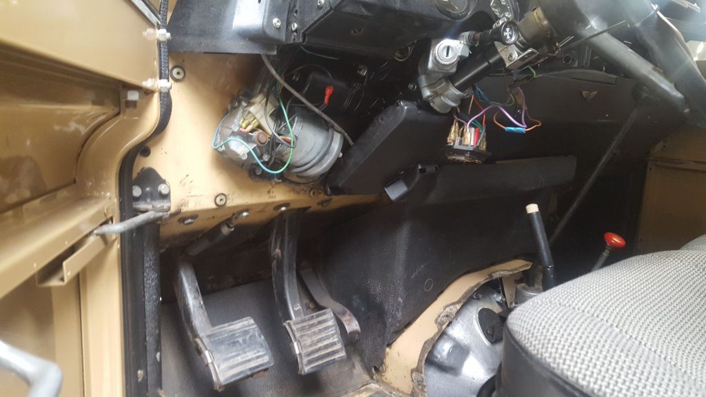 series 3 without lower dashboardpanel series 3 without lower dashboardpanel